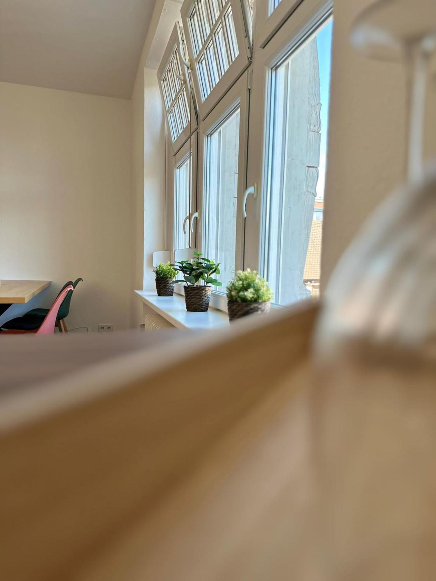 Amao-Brown I Exklusives City-Apartment I 85Qm I Privatparkplatz & Komfort I King-Size Bed Lahr  Eksteriør bilde